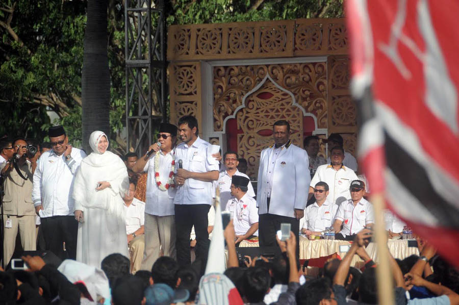 Prabowo dan Muzakir Manaf di Banda Aceh. | Foto: Masrizal/ATJEHPOSTcom