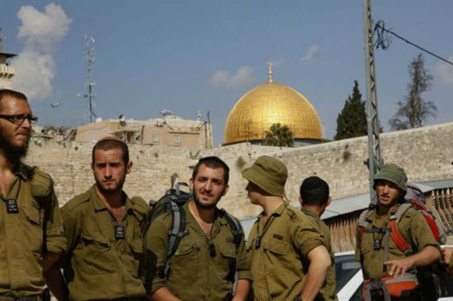 Lingkungan Masjidil Aqsa yang juga menjadi lokasi tempat suci umat Yahudi,Temple of Mount, kini ditutup. @bbc.co.uk