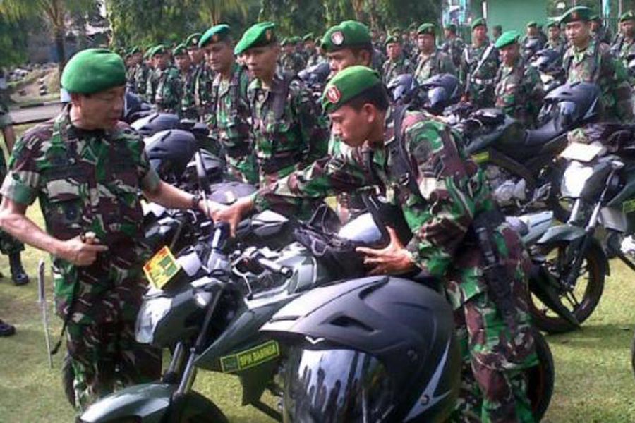 Pangdam Jaya, Mayjen TNI AD, E Hudawi Lubis (kiri) | Foto: viva.co.id