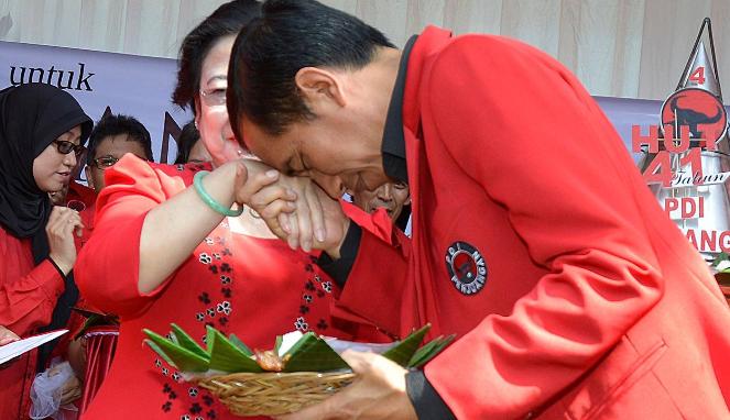 Jokowi dan Megawati.  Foto detik