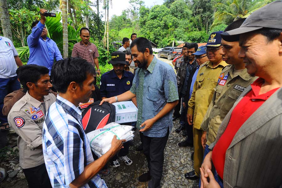 Mualem Tinjau Tiga Lokasi Bencana di Aceh Tengah